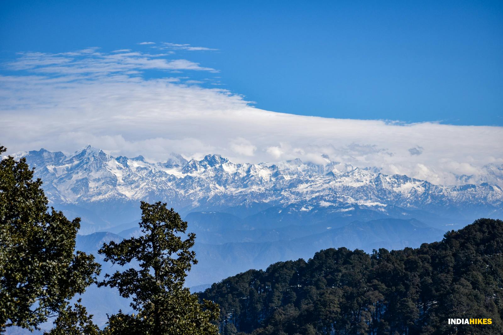 590b94c5 17c8 4499 8e9e 0339563d7178 nagtibba vaibhav himalyan peaks from nag tibba summit