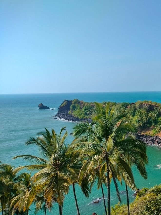 6322e711 8a45 4124 ab44 384fc39614dd goa netravali forest trek view from cabo de rama cliff summit suhas saya indiahikes