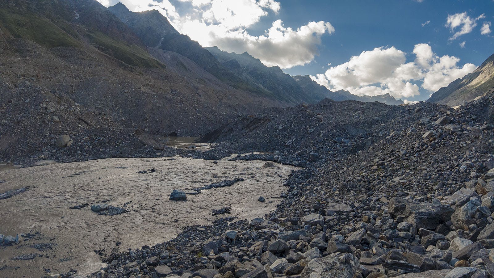 7f793e03 fc5c 4fa4 965e 681b2d411387 miyar valley indiahikes jothiranjan sep2021 miyar river starting point 