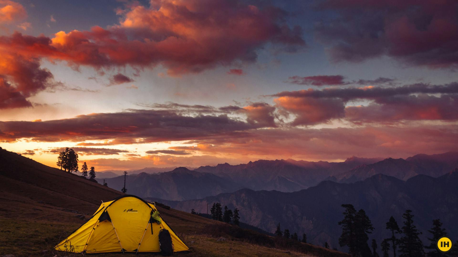 83549 phulara ridge pr indiahikes milind anand campsite of phulara meadows of phulara sunset in pushtara meadows