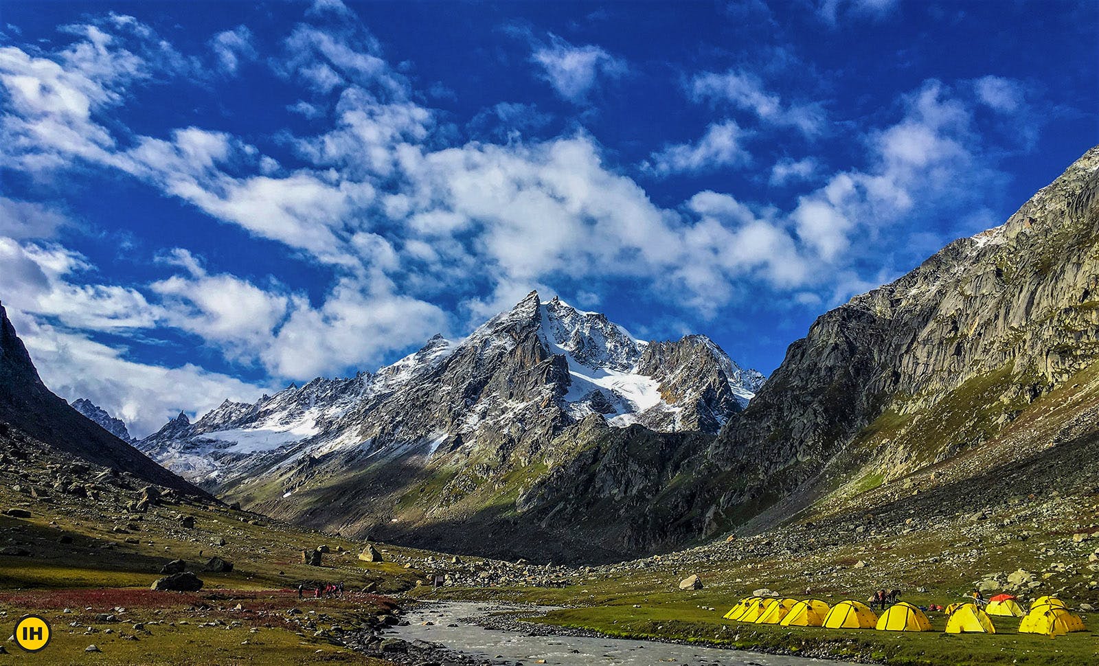 89784 feature hampta pass venkatesh a view to die for shea goru campsite 1