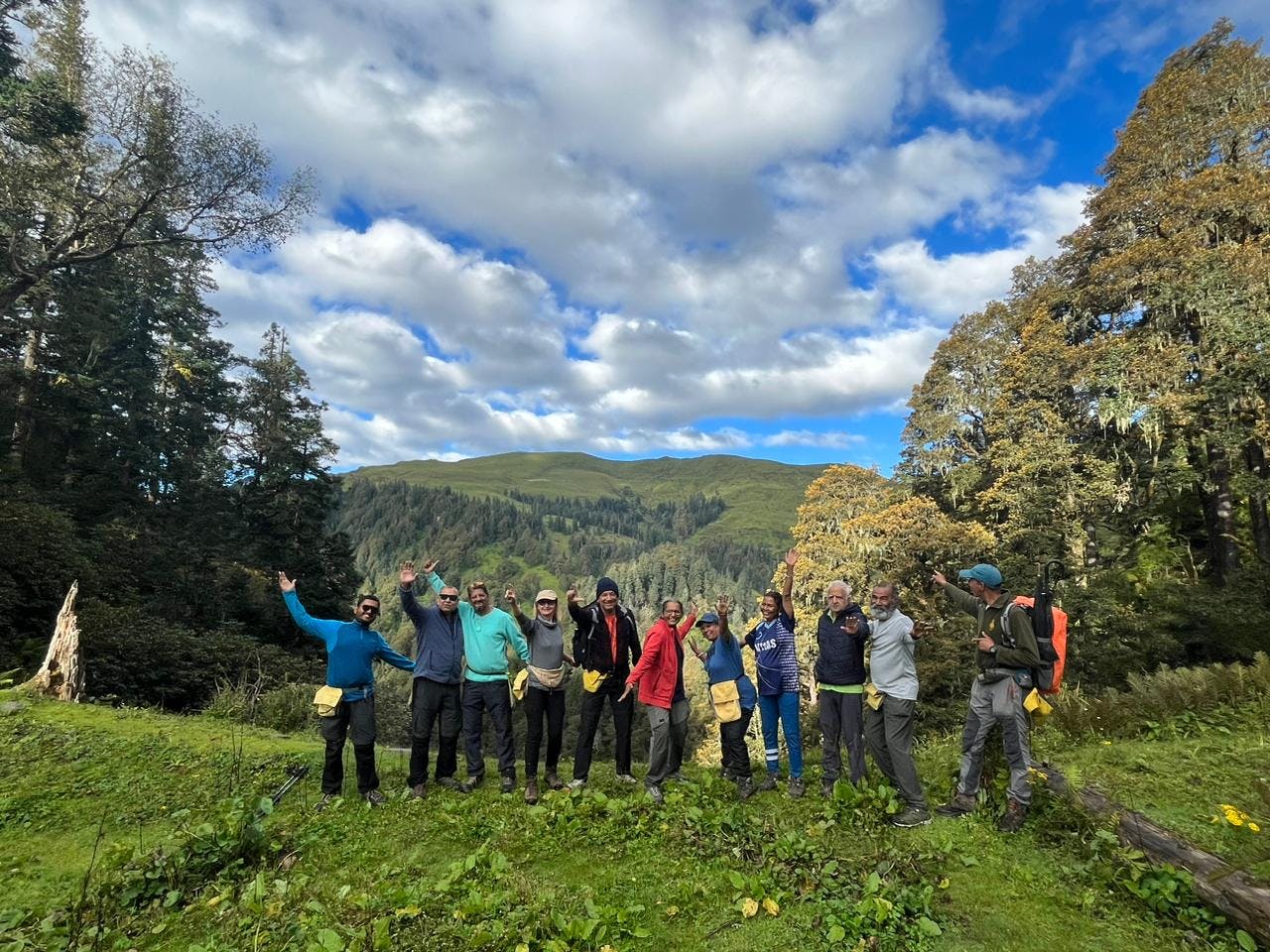 a8112954 e0f1 47e6 9d4d aa9409912831 seniors trek dayara bugyal indiahikes